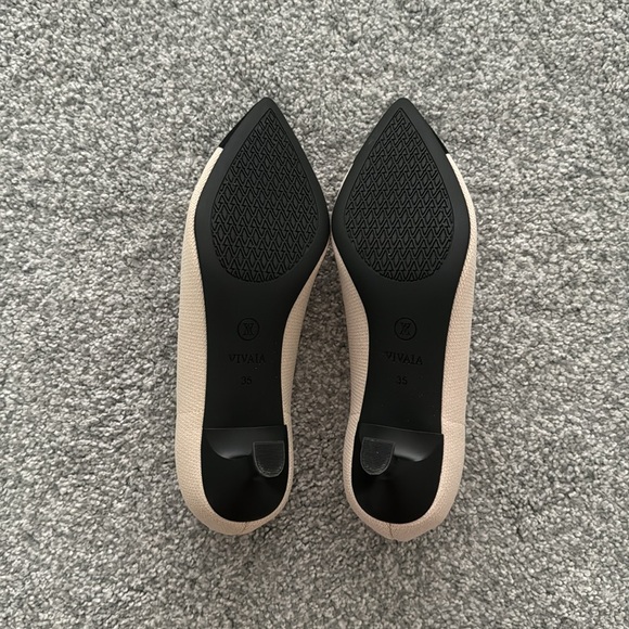 VIVAIA Scarlett cap toe kitten heels size 5 - Picture 12 of 14
